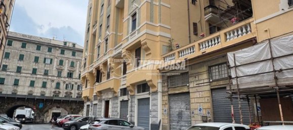 Entrepôt à Genoa, Italy 335m² No. 342959 13