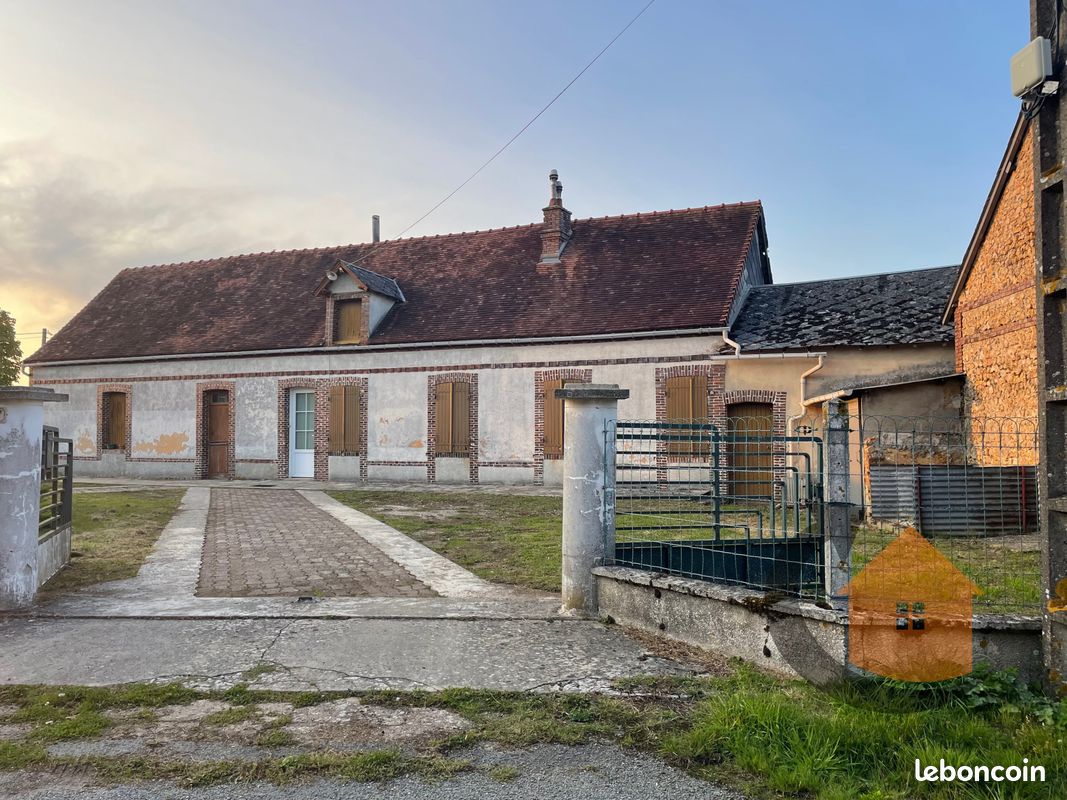 2 bedrooms House in Friaize, France No. 93512