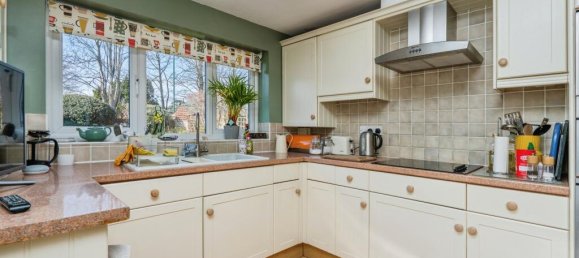 3 bedrooms House in Bognor Regis, United Kingdom No. 10745 7