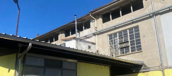 2 rooms Commercial property in Turbigo, Italy No. 54771 4