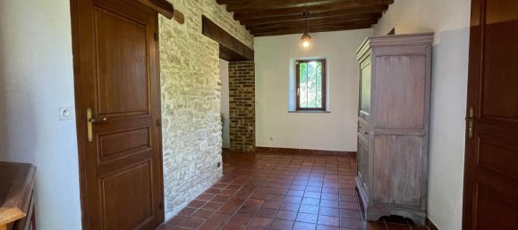 3 bedrooms House in Foulangues, France No. 76114 17