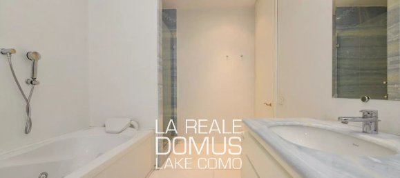 22 rooms Villa in San Fermo della Battaglia, Italy No. 56617 42