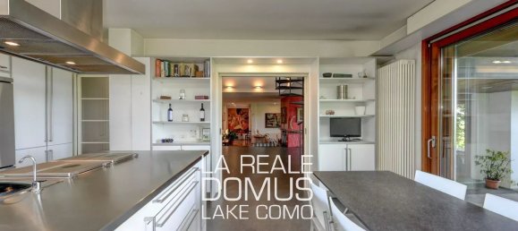 22 rooms Villa in San Fermo della Battaglia, Italy No. 56617 29