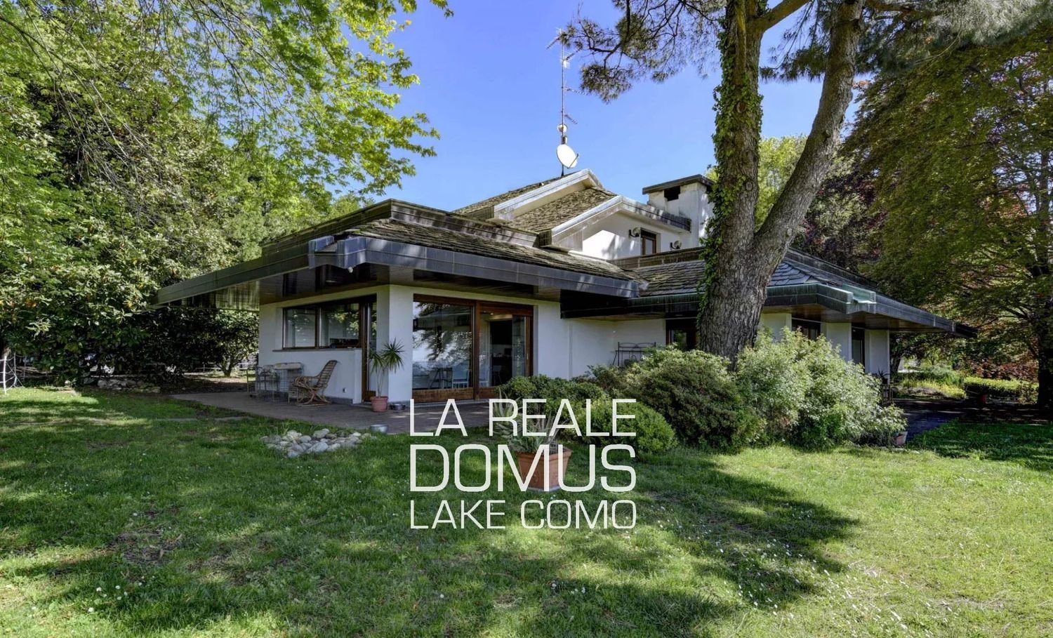 22 rooms Villa in San Fermo della Battaglia, Italy No. 56617