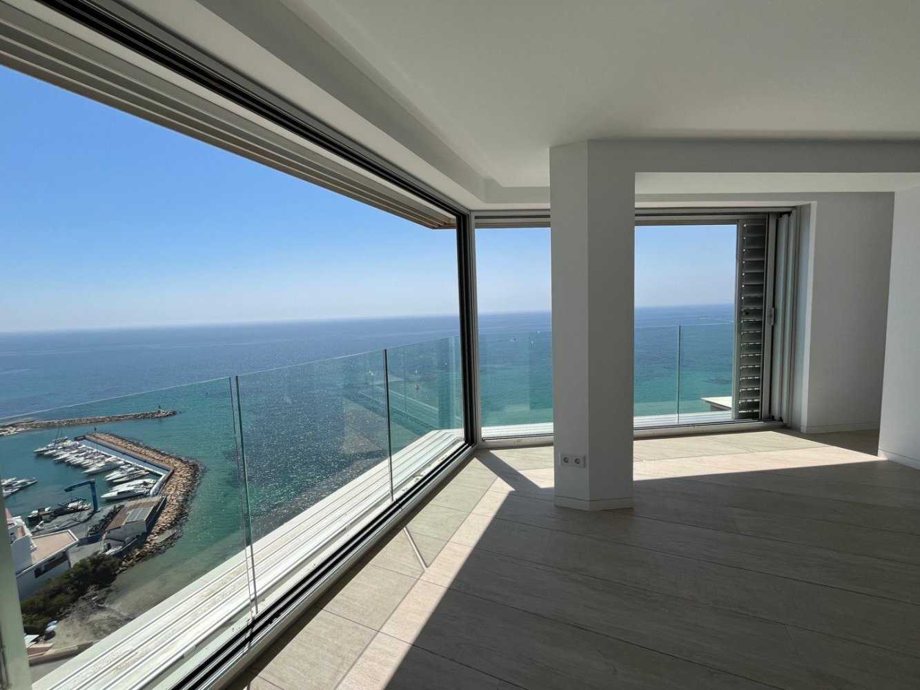 4 Schlafzimmer Wohnung in Campoamor, Spain, Nr. 285531