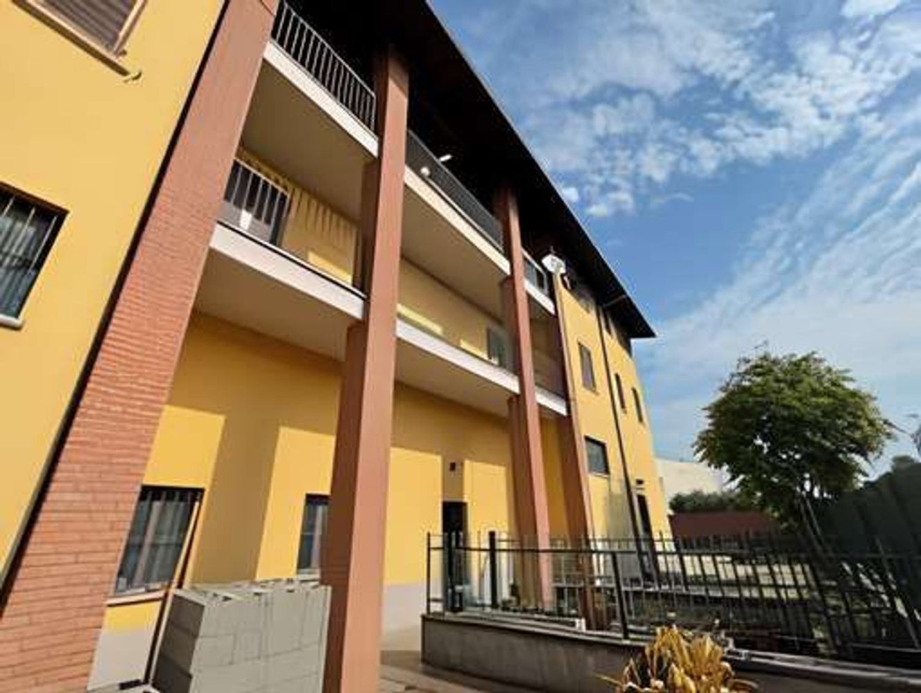 2 Schlafzimmer Wohnung in Cura Carpignano, Italy, Nr. 365318