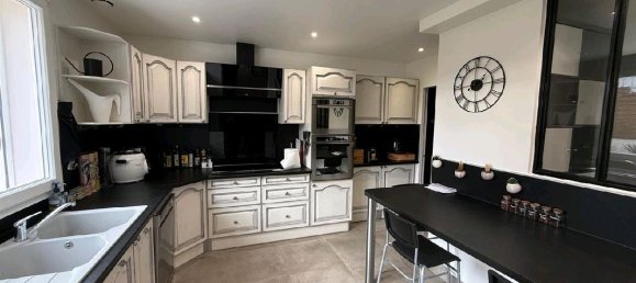 Casa T6 em Beauchamp, France N.º 166059 7