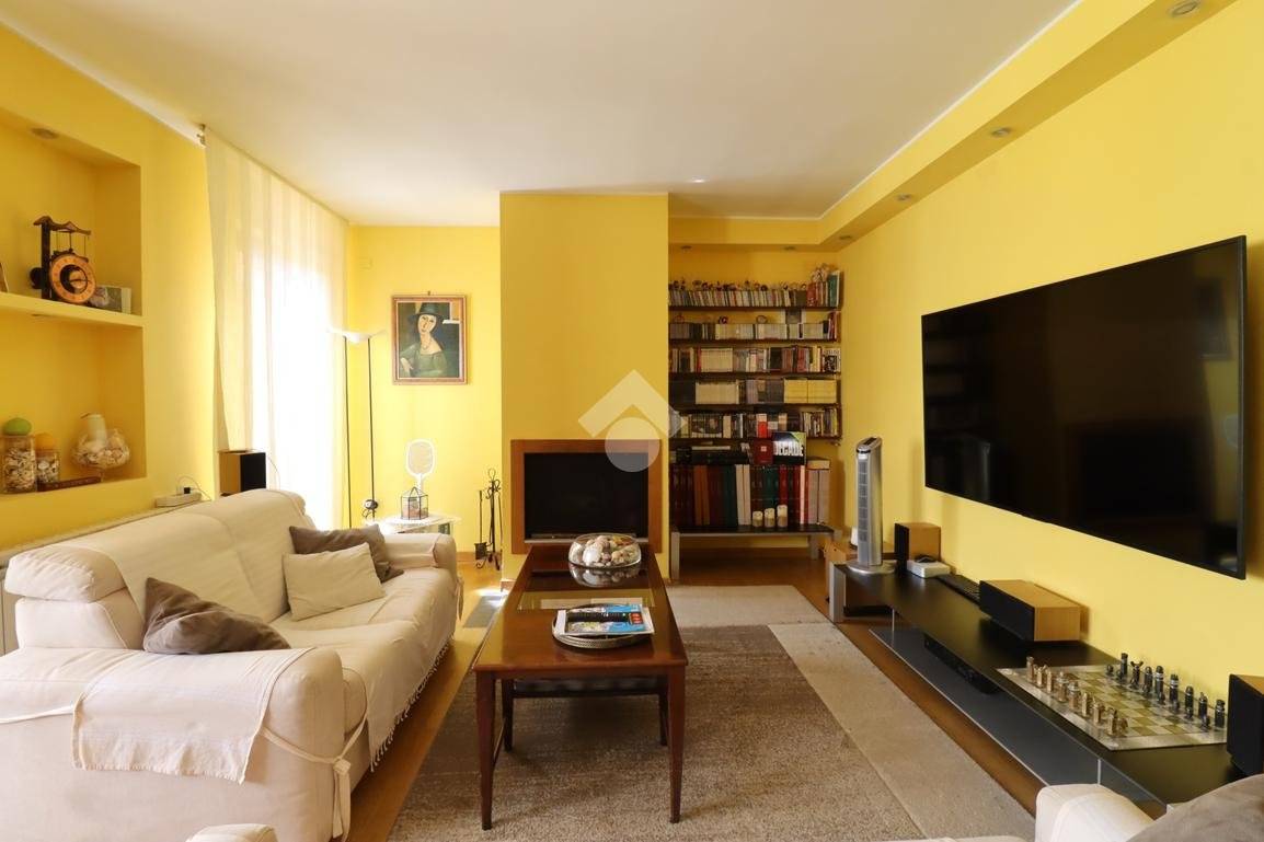 3 غرف نوم بانتهاوس في Terni, Italy رقم 310489