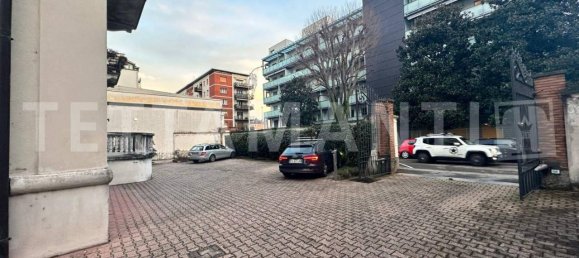 2-salle Appartement à Como, Italy No. 175037 14