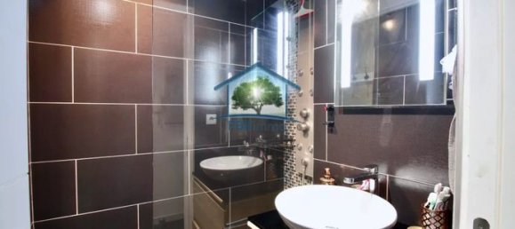 3 rooms Apartment in Noisy-le-Grand, France No. 354680 9