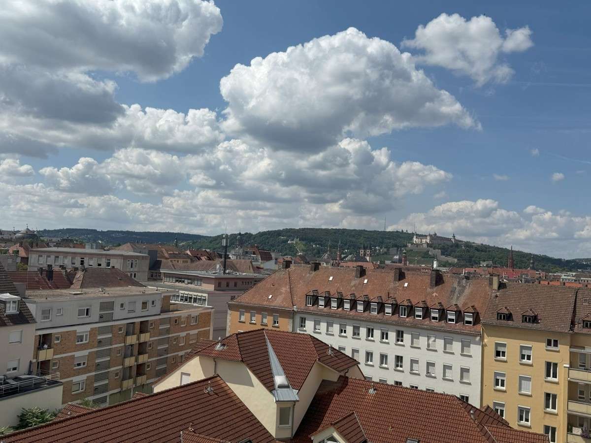 Пентхаус с 6 комнатами в Вюрцбург, Германия № 274741