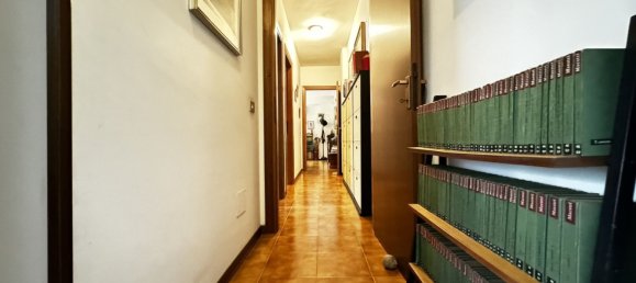 4 rooms Apartment in Rome, Italy No. 276494 16