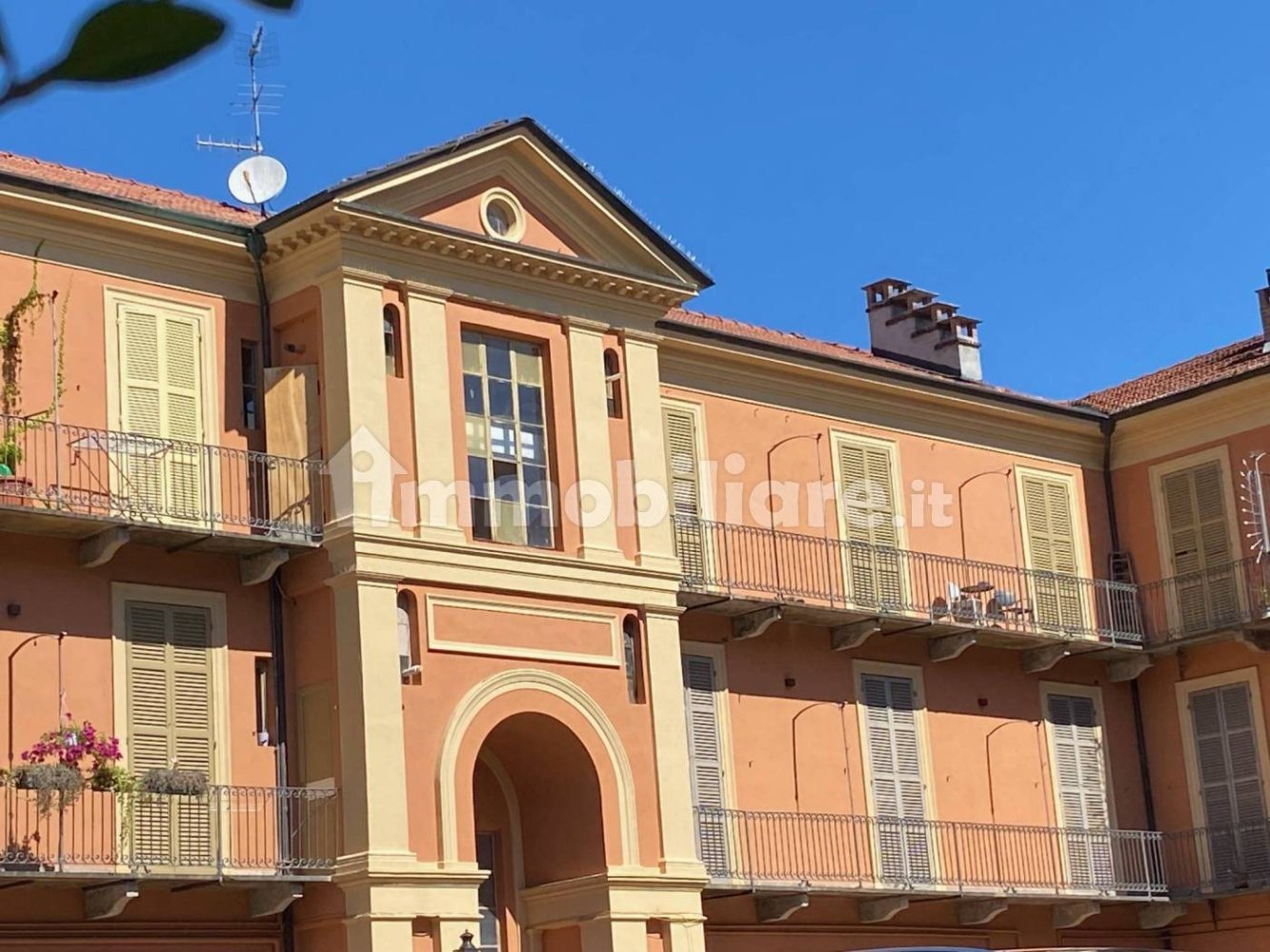 6 غرف نوم شقة في Acqui Terme, Italy رقم 292198