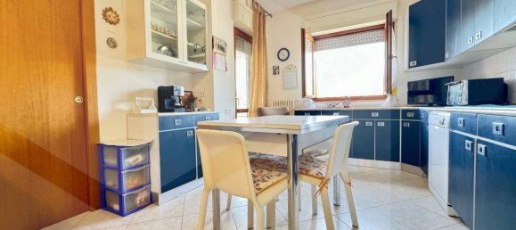 3غرفة عقار تجاري في Matera, Italy رقم 34356 12