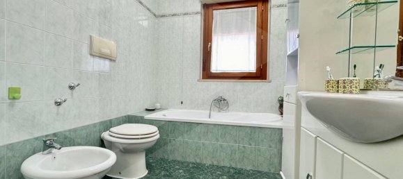 3غرفة عقار تجاري في Matera, Italy رقم 34356 22