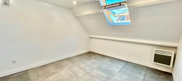 3 bedrooms House in Argentre, France No. 308256 10