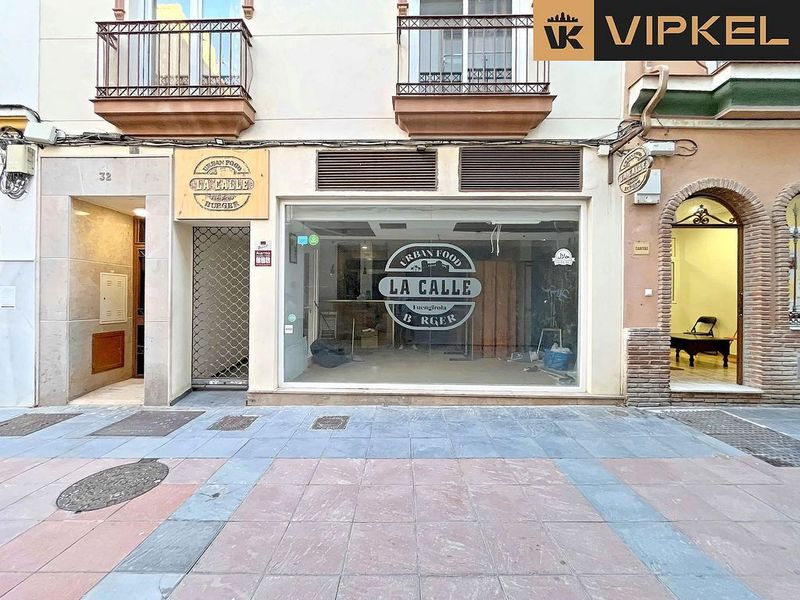 7 bedrooms Commercial property in Fuengirola, Spain No. 225521