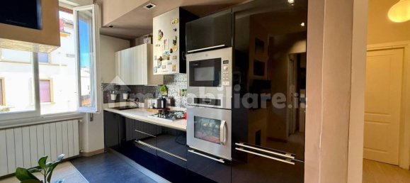 1 bedroom Apartment in Florence, Italy No. 370773 6