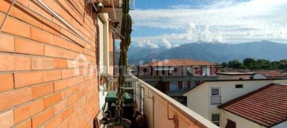 3 Schlafzimmer Penthouse in Massa, Italy, Nr. 189015 16