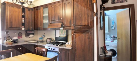 2-salle Appartement à Casalecchio di Reno, Italy No. 24154 10