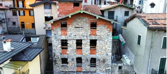 4 bedrooms Apartment in Laglio, Italy No. 72803 11