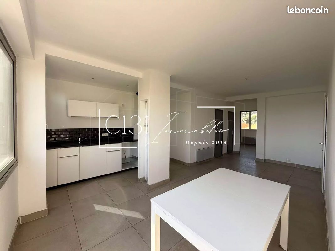 Квартира с 1 спальней в Марсель, Франция № 343320