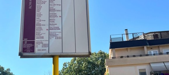 4-Zimmer Wohnung in Rome, Italy, Nr. 209843 2