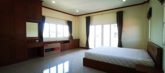 5 bedrooms Cafe / restaurant in Bang Lamung, Thailand No. 327 27