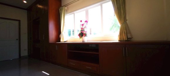 5 bedrooms Cafe / restaurant in Bang Lamung, Thailand No. 327 17