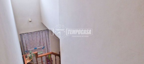 Casa de 3 habitaciónes en Caresana, Italy No. 150091 11