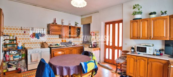 Casa de 3 habitaciónes en Caresana, Italy No. 150091 10