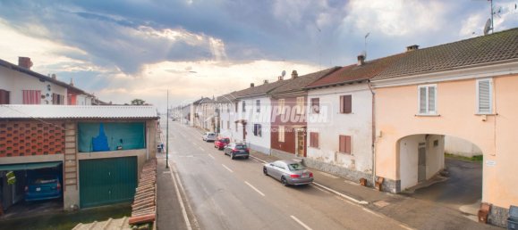 Casa de 3 habitaciónes en Caresana, Italy No. 150091 18