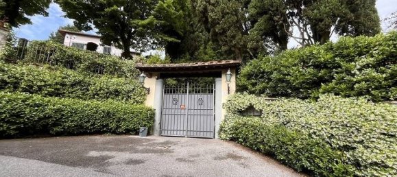 4 bedrooms Villa in Florence, Italy No. 337265 3