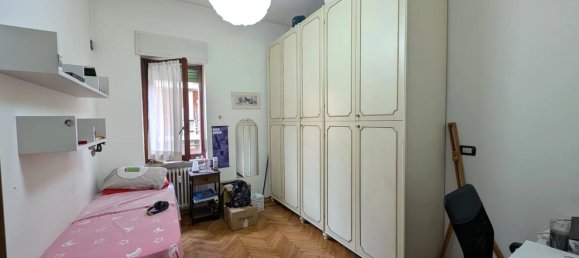 Apartamento de 4 dormitorios en Cuneo, Italy No. 342706 2