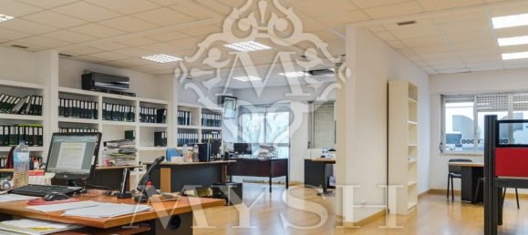 973m² Office in Lisbon, Portugal No. 11820 17