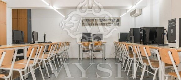 973m² Office in Lisbon, Portugal No. 11820 2