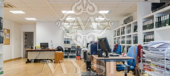 973m² Office in Lisbon, Portugal No. 11820 19