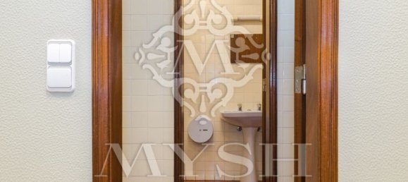 973m² Office in Lisbon, Portugal No. 11820 23