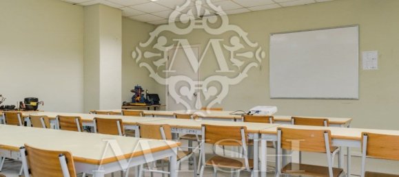 973m² Office in Lisbon, Portugal No. 11820 13