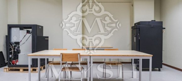 973m² Office in Lisbon, Portugal No. 11820 10