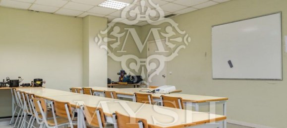 973m² Office in Lisbon, Portugal No. 11820 15