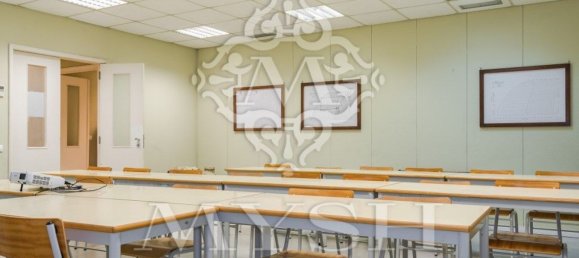 973m² Office in Lisbon, Portugal No. 11820 14