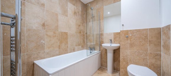 2 bedrooms Apartment in London, United Kingdom No. 7584 15