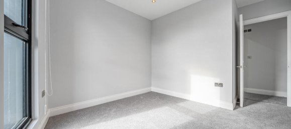 2 bedrooms Apartment in London, United Kingdom No. 7584 13