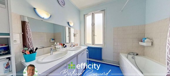 Apartamento de 3 dormitorios en Tarare, France No. 340366 4