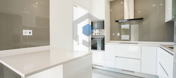 4 bedrooms House in Setubal, Portugal No. 126420 2