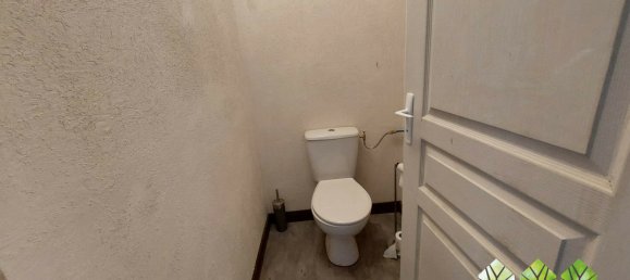 Casa de 3 dormitorios en Chateaumeillant, France No. 210244 16