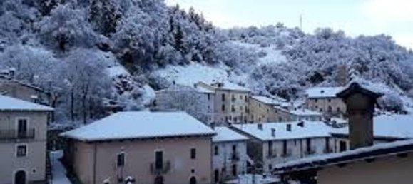 Gebäude in Roccaraso, Italy 900m², Nr. 64597 25