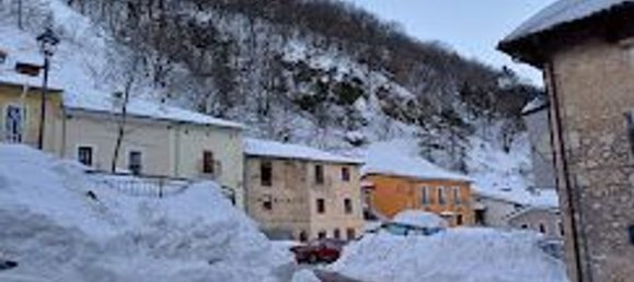 Gebäude in Roccaraso, Italy 900m², Nr. 64597 20