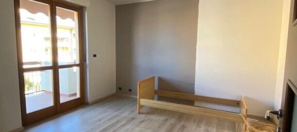 2 Schlafzimmer Wohnung in Verzuolo, Italy, Nr. 358355 7